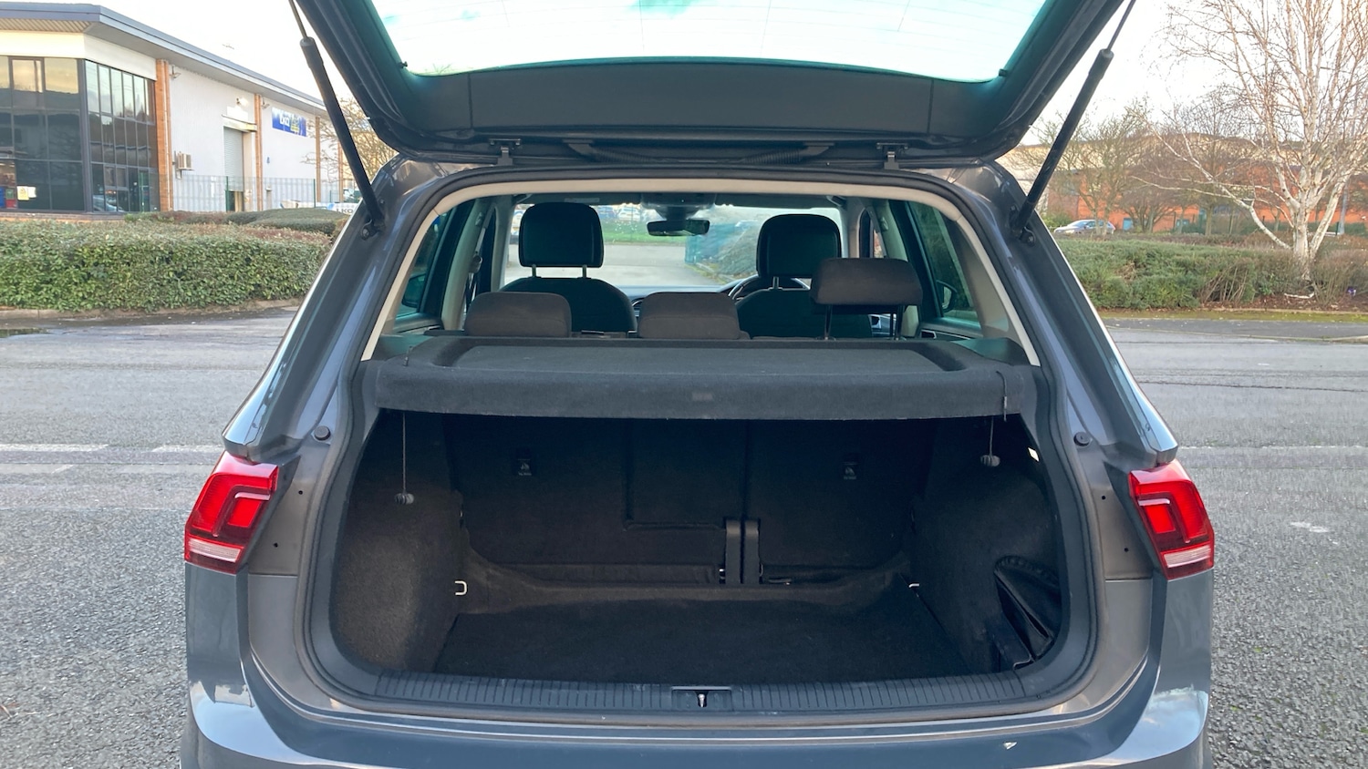 Used Volkswagen Tiguan 2022 for sale - 76905921: Photo 4