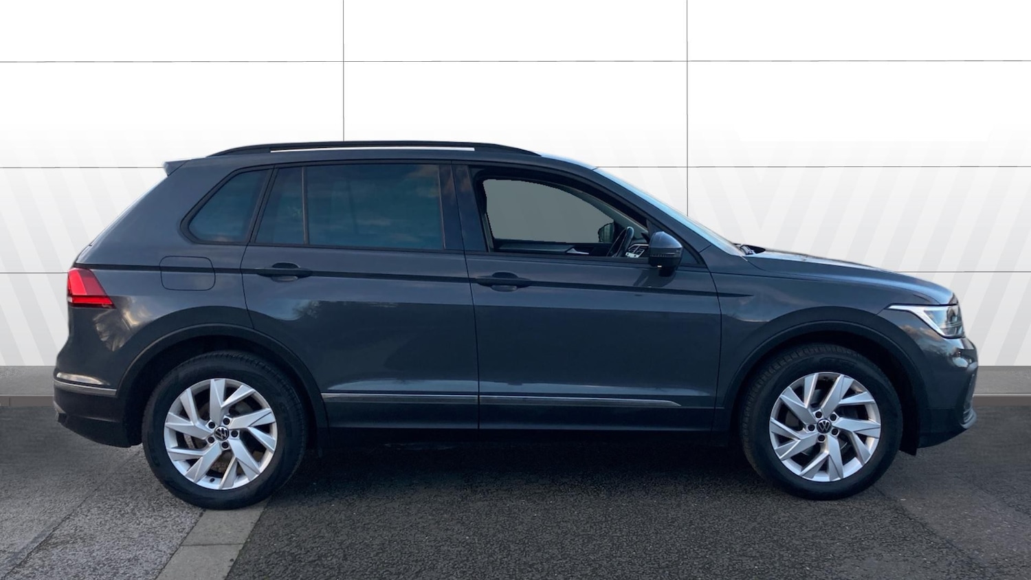 Used Volkswagen Tiguan 2022 for sale - 76905921: Photo 5