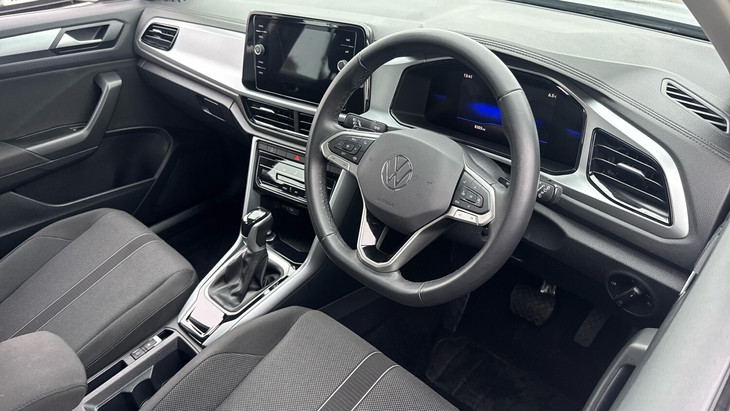 Used Volkswagen T-Roc 2024 for sale - 77515340: Photo 11