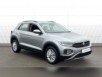 Used Volkswagen T-Roc 2024 for sale - 77515340: Photo