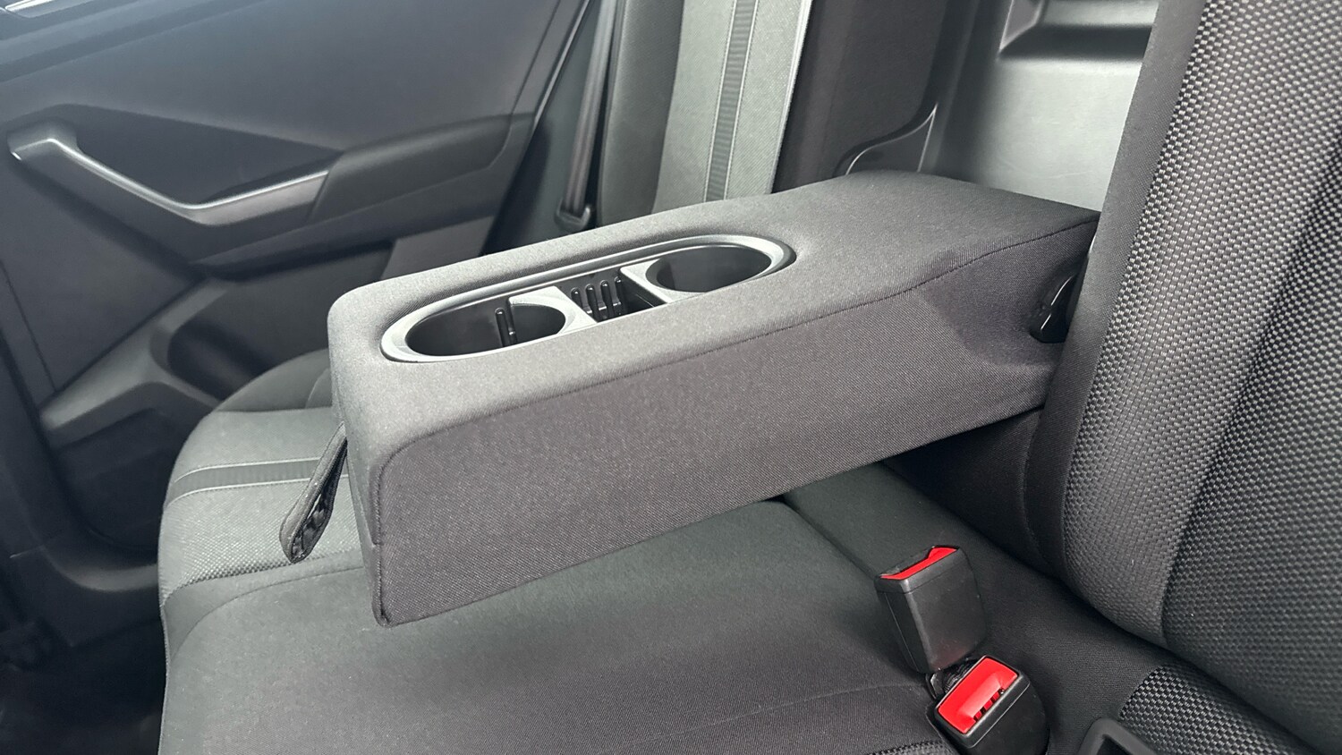 Used Volkswagen T-Roc 2024 for sale - 77515340: Photo 24