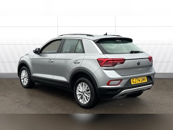 Used Volkswagen T-Roc 2024 for sale - 77515340: Photo