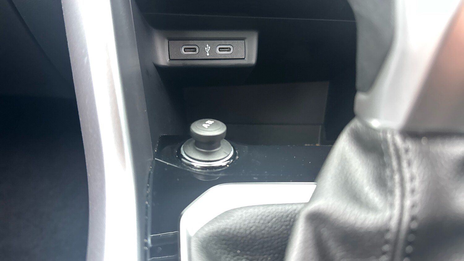 Used Volkswagen T-Roc 2024 for sale - 77515340: Photo 35