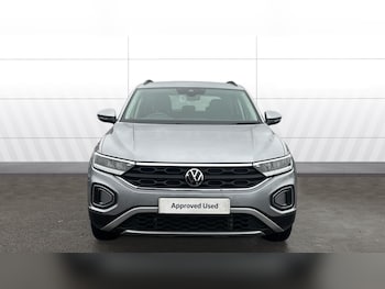Used Volkswagen T-Roc 2024 for sale - 77515340: Photo