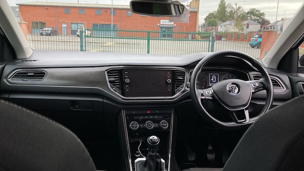 Used Volkswagen T-Roc 2019 for sale - 76114856: Photo 10