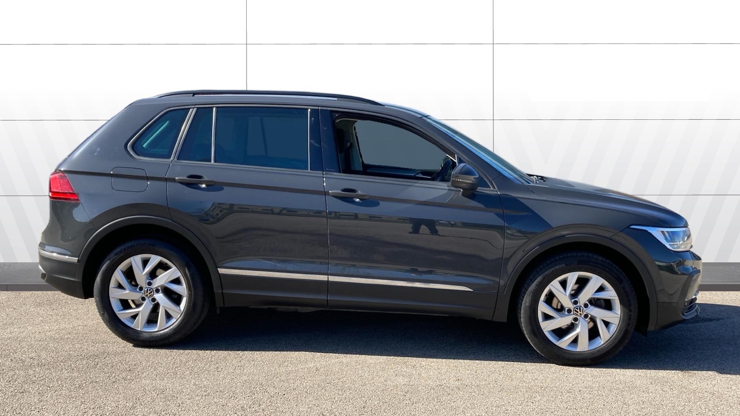 Used Volkswagen Tiguan 2022 for sale - 77930493: Photo 5
