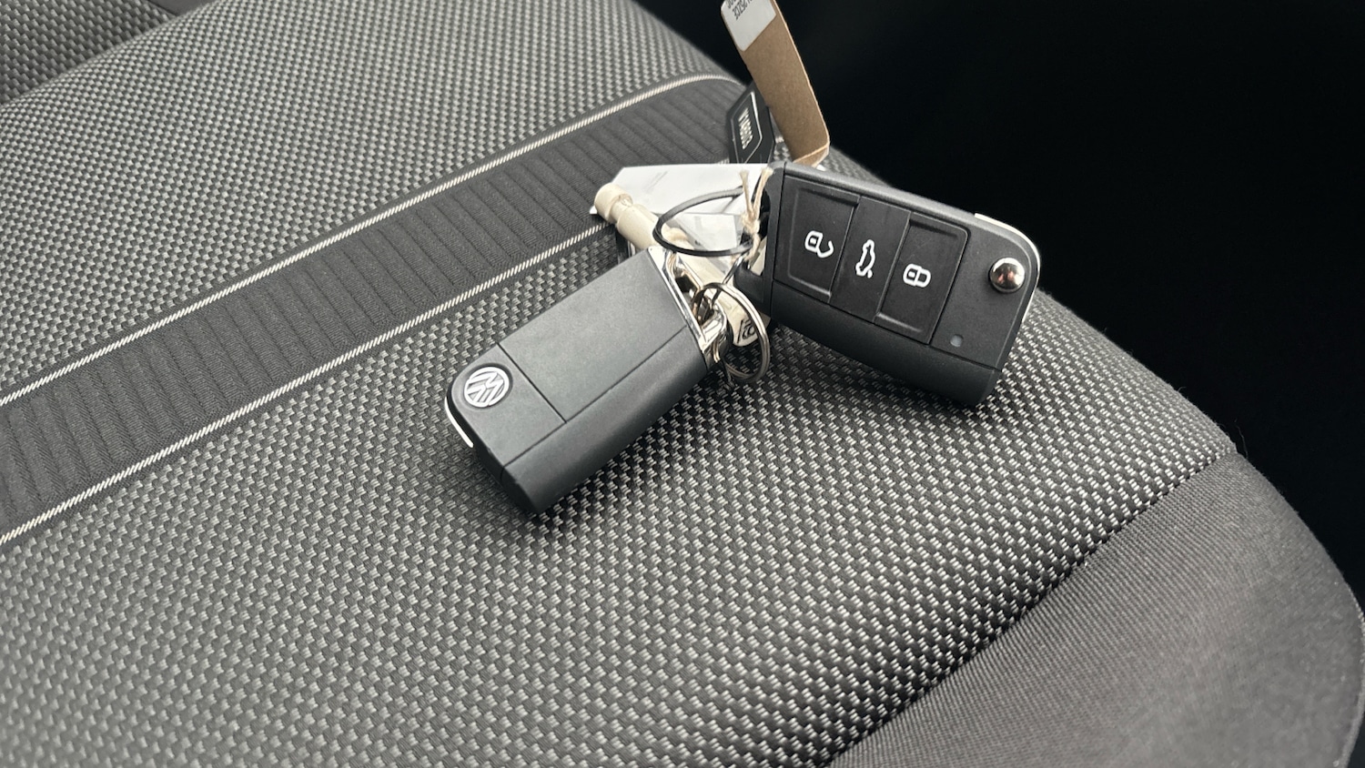 Used Volkswagen T-Roc 2025 for sale - 77435616: Photo 19