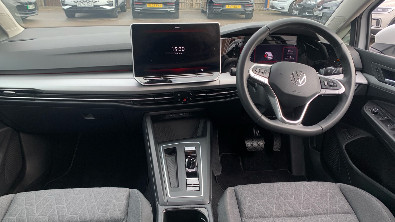 Used Volkswagen Golf 2025 for sale - 76101973: Photo 10