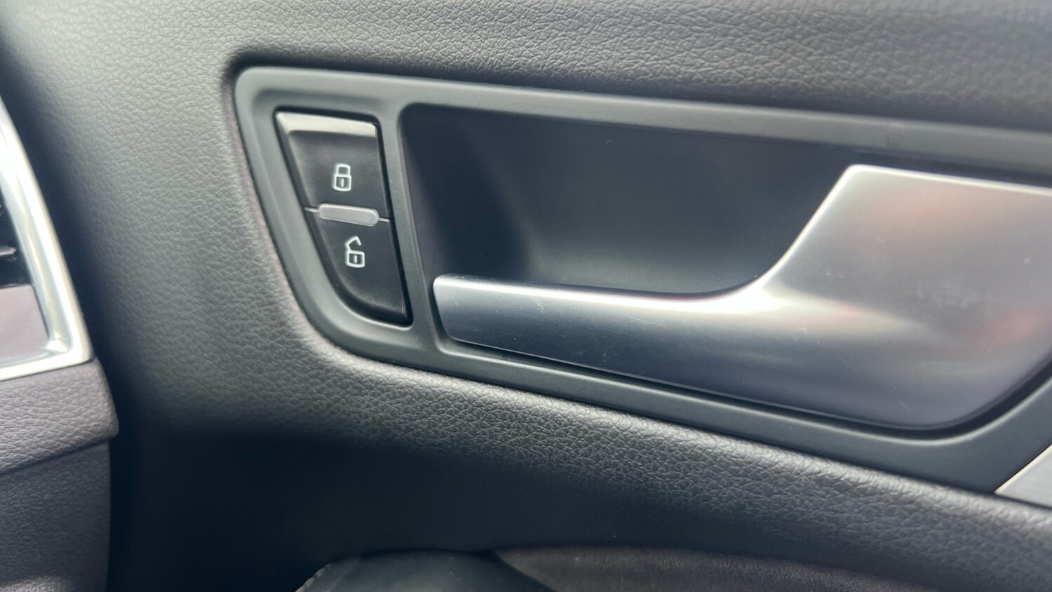 Used Audi Q5 2016 for sale - 78094933: Photo 30