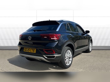Used Volkswagen T-Roc 2025 for sale - 78282117: Photo