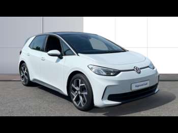 2025 (74) - 150kW Essential Pro 59kWh 5dr Auto Electric Hatchback