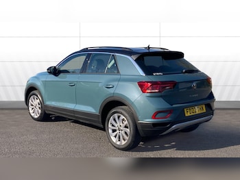 Used Volkswagen T-Roc 2022 for sale - 78163130: Photo