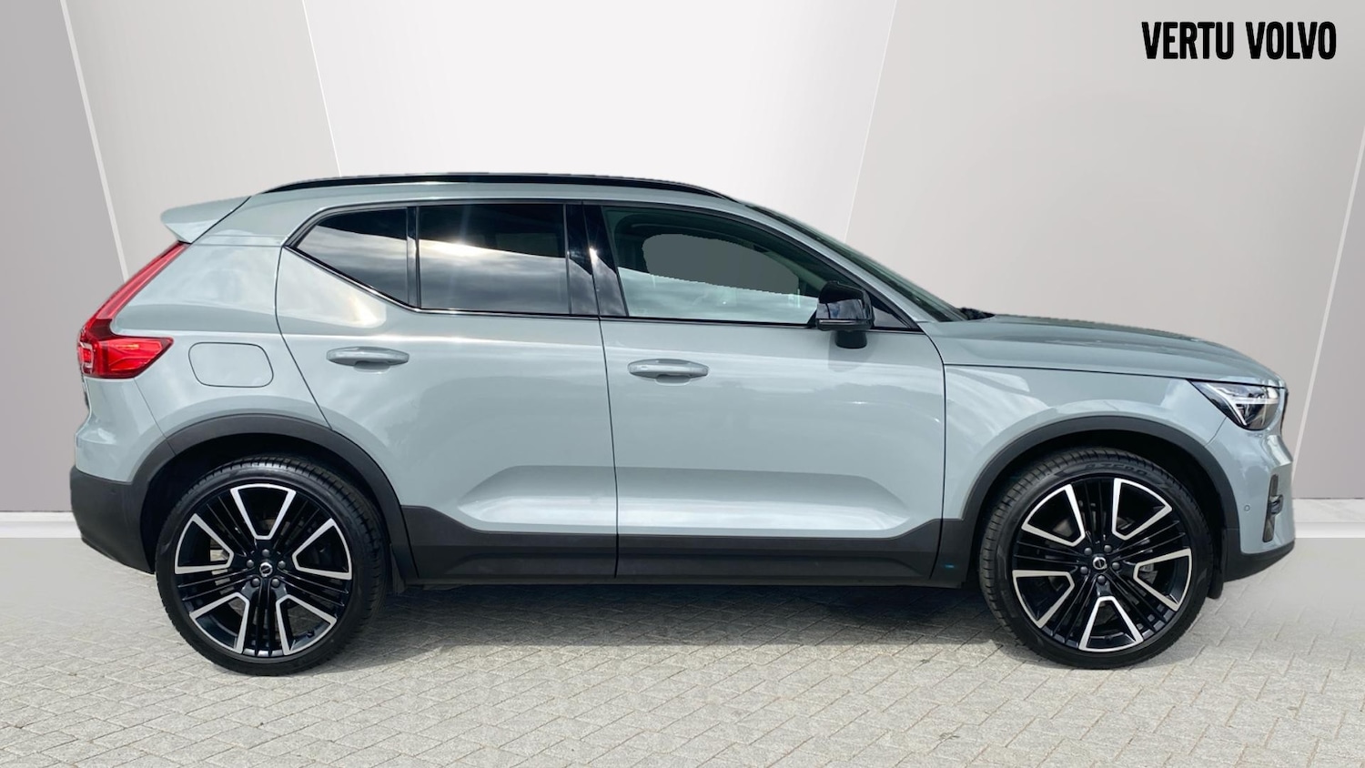 Used Volvo XC40 2024 for sale - 76371775: Photo 3
