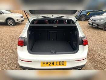 Used Volkswagen Golf 2024 for sale - 77803048: Photo