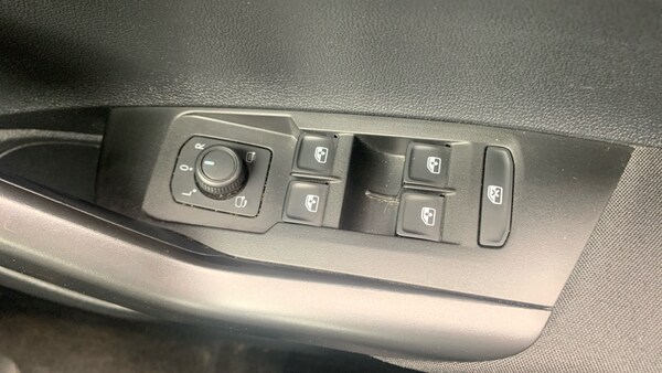 Used Volkswagen Polo 2022 for sale - 76028075: Photo 25