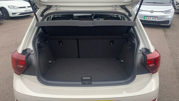Used Volkswagen Polo 2022 for sale - 76028075: Photo 4
