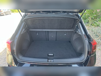 Used Volkswagen T-Roc 2022 for sale - 79536056: Photo