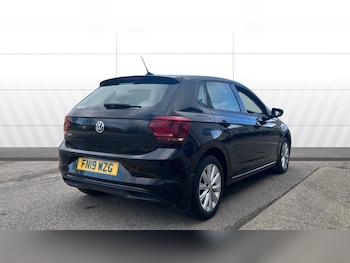 Used Volkswagen Polo 2019 for sale - 78027640: Photo