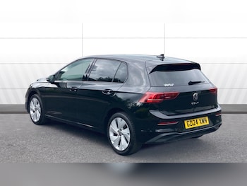 Used Volkswagen Golf 2024 for sale - 78941307: Photo