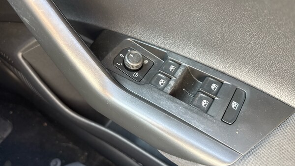 Used Volkswagen Polo 2023 for sale - 75470142: Photo 39