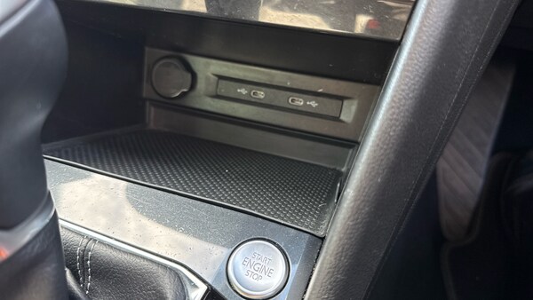 Used Volkswagen Tiguan 2021 for sale - 76028011: Photo 40