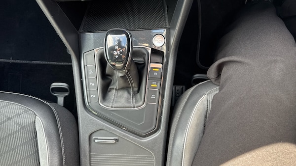 Used Volkswagen Tiguan 2021 for sale - 76028011: Photo 41