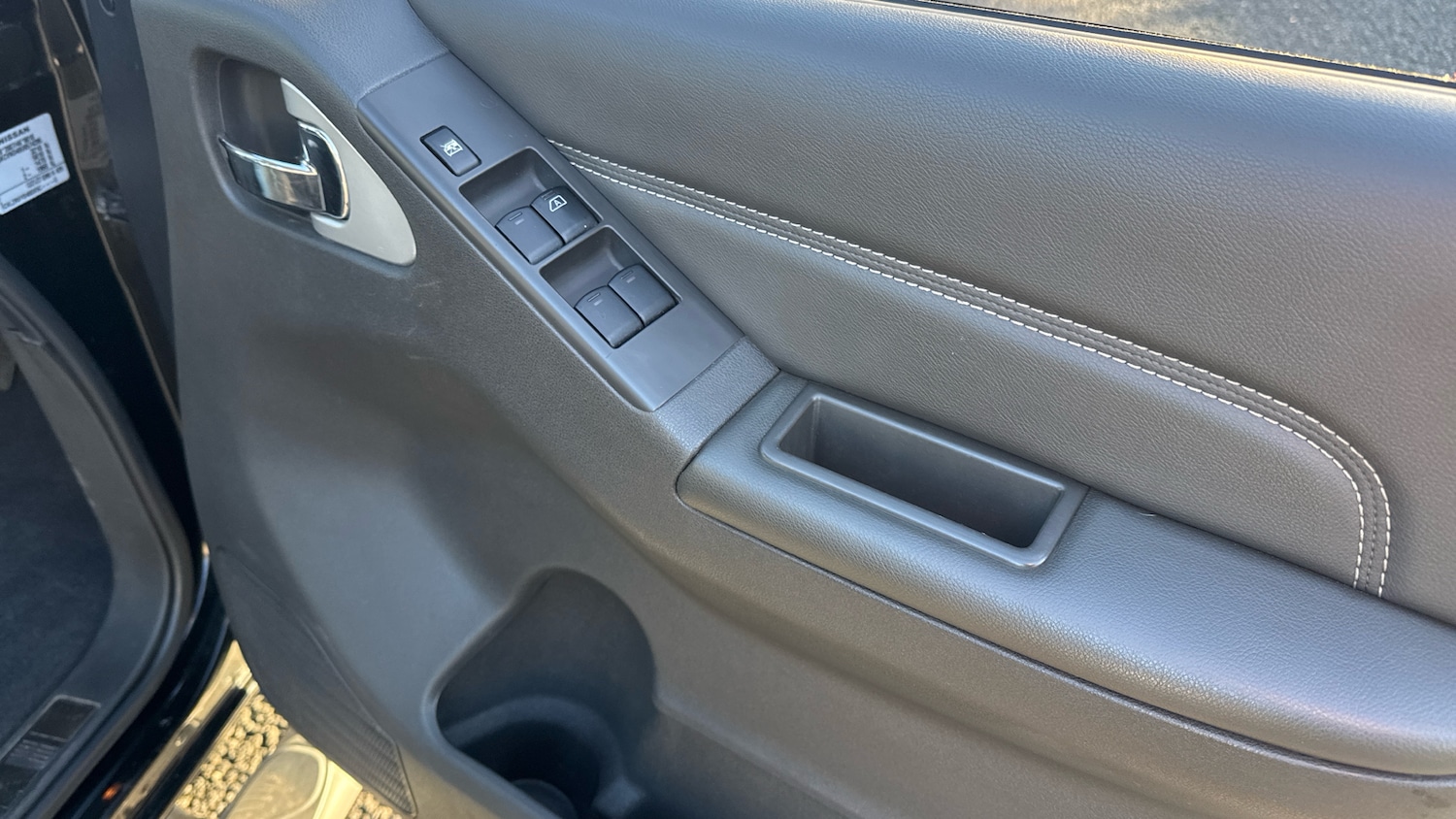 Used Nissan Navara 2015 for sale - 77100671: Photo 31