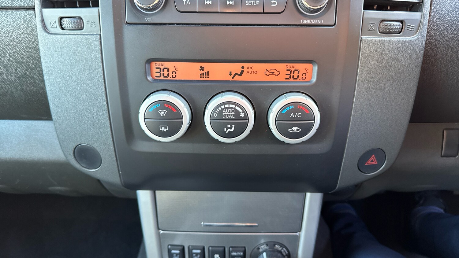 Used Nissan Navara 2015 for sale - 77100671: Photo 39