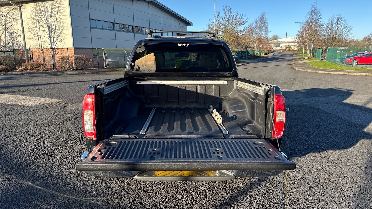 Used Nissan Navara 2015 for sale - 77100671: Photo 4