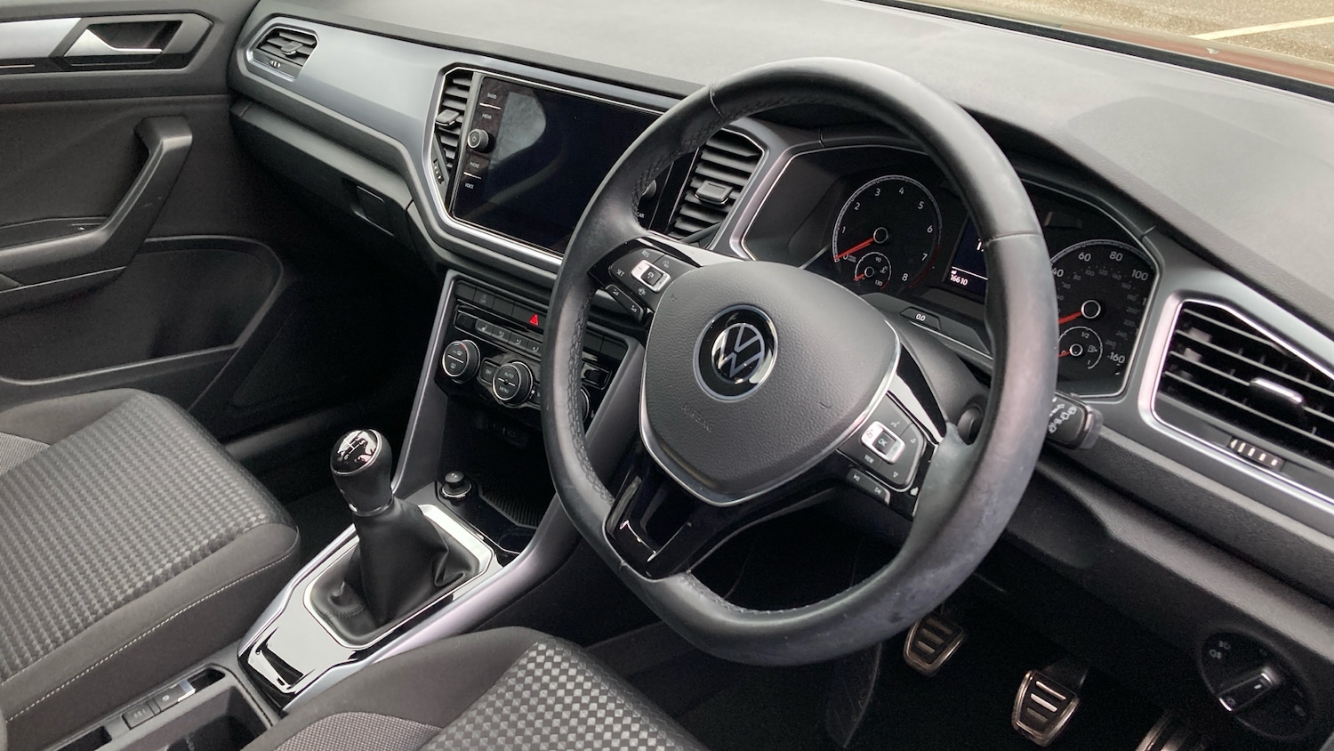 Used Volkswagen T-Roc 2022 for sale - 77532581: Photo 11