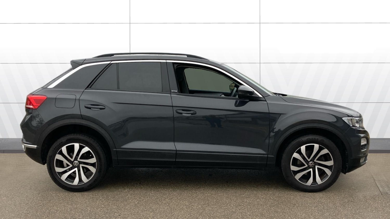 Used Volkswagen T-Roc 2022 for sale - 77532581: Photo 5