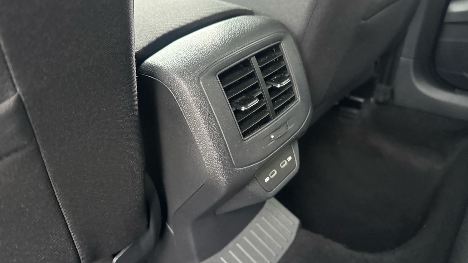 Used Volkswagen T-Roc 2025 for sale - 77532556: Photo 24