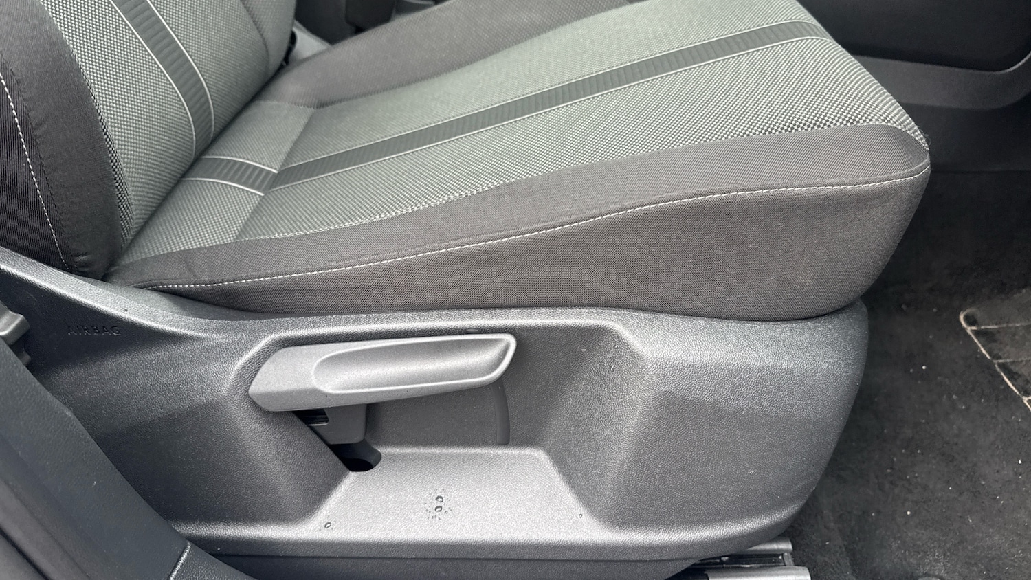 Used Volkswagen T-Roc 2025 for sale - 77532556: Photo 30