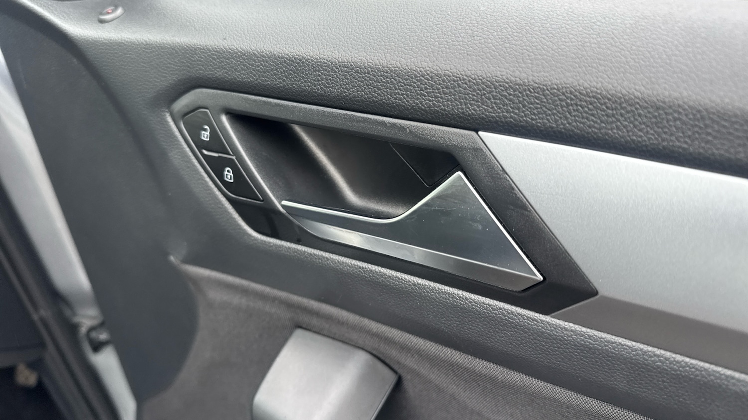 Used Volkswagen T-Roc 2025 for sale - 77532556: Photo 32