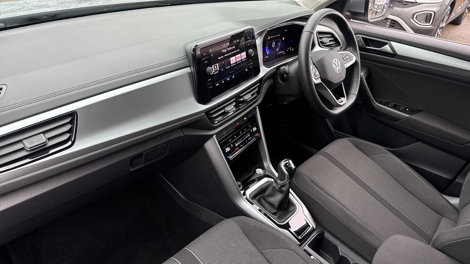 Used Volkswagen T-Roc 2025 for sale - 77532556: Photo 9