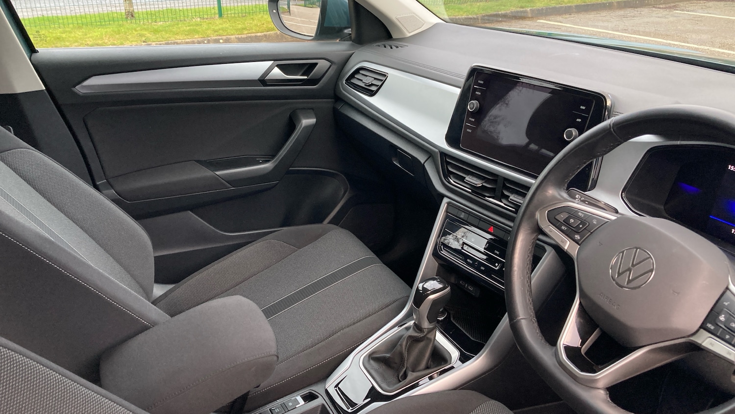 Used Volkswagen T-Roc 2024 for sale - 77528512: Photo 14