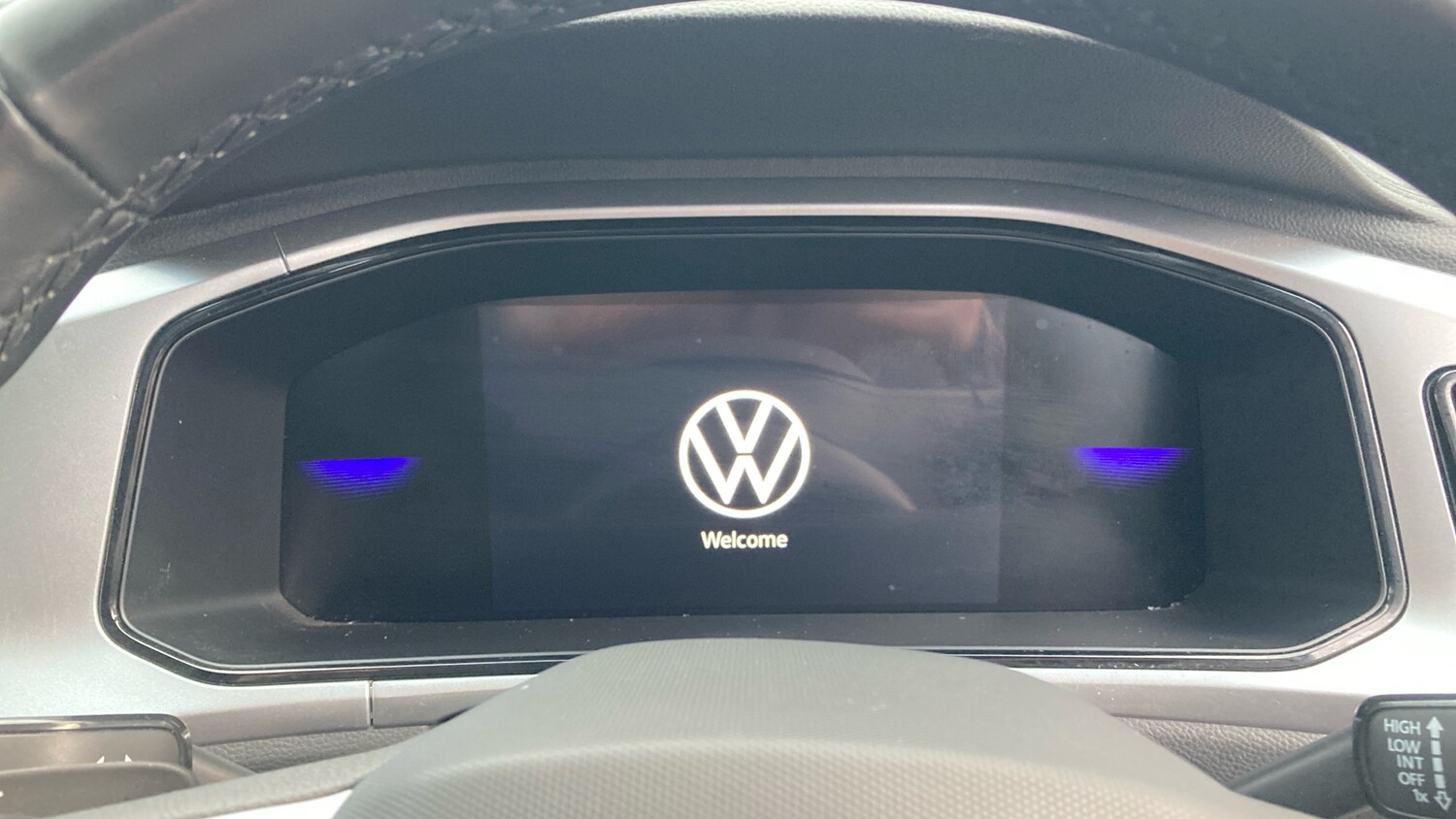 Used Volkswagen T-Roc 2024 for sale - 77528512: Photo 18