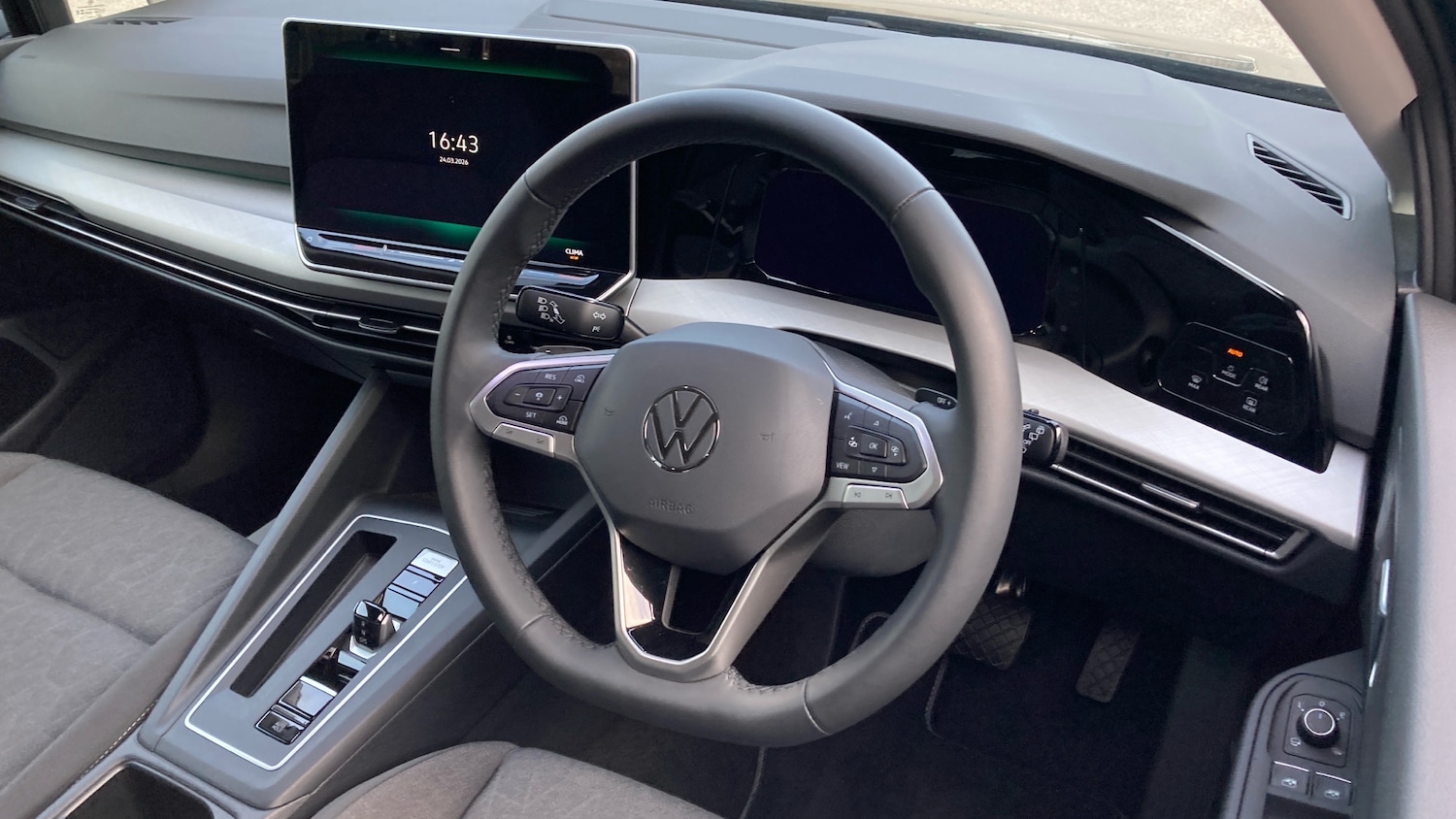 Used Volkswagen Golf 2025 for sale - 78027638: Photo 11