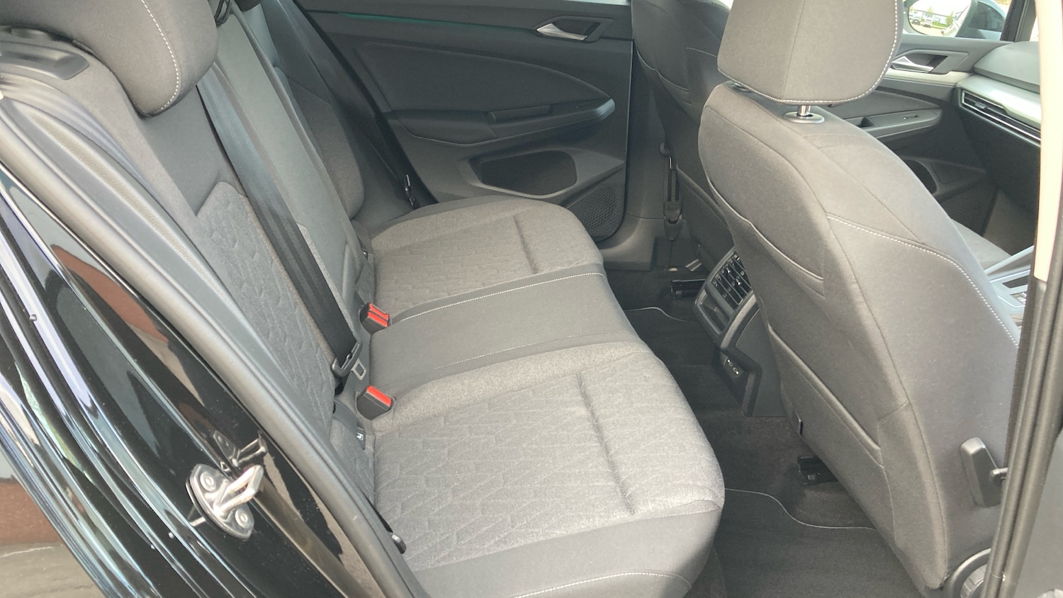 Used Volkswagen Golf 2025 for sale - 78027638: Photo 16