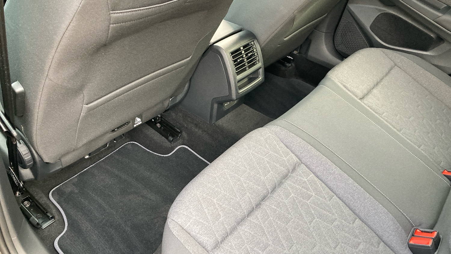 Used Volkswagen Golf 2025 for sale - 78027638: Photo 31