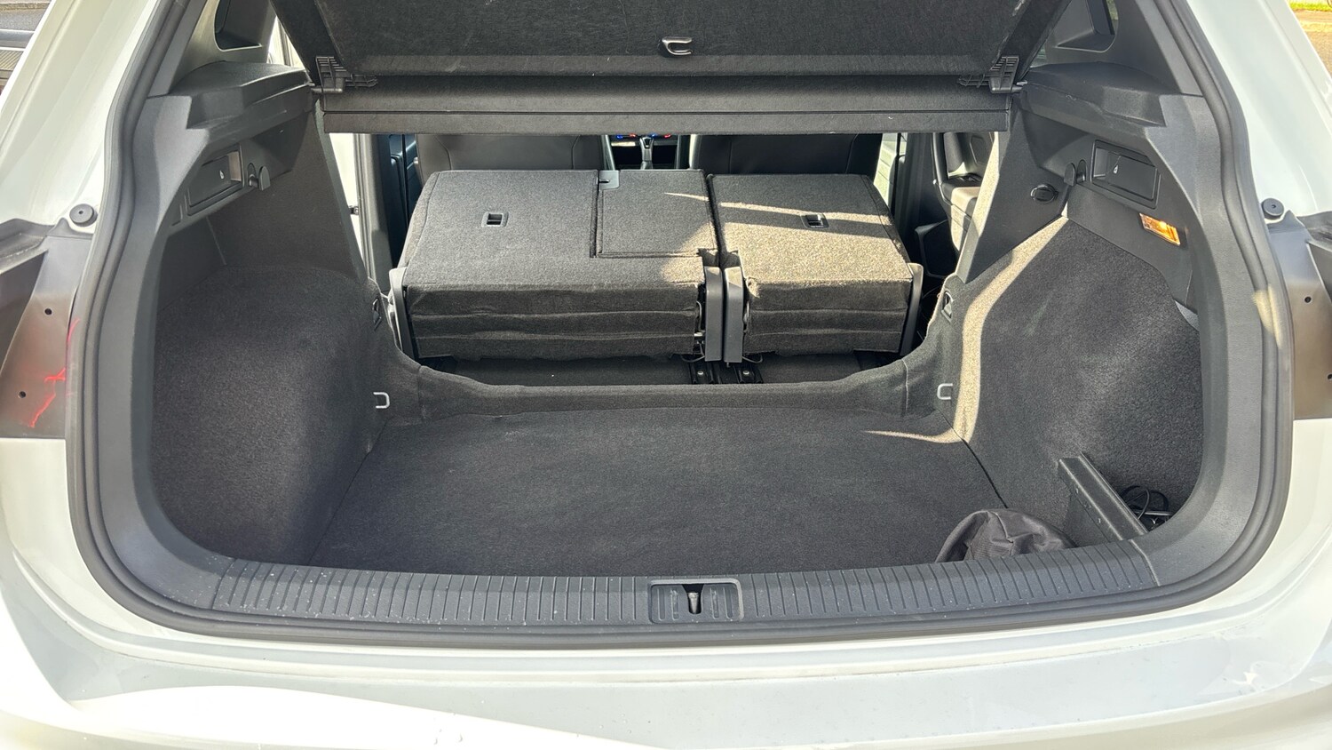 Used Volkswagen Tiguan 2021 for sale - 77900864: Photo 32