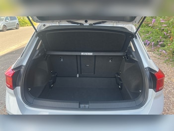 Used Volkswagen T-Roc 2021 for sale - 79462929: Photo