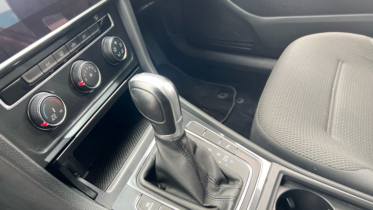 Used Volkswagen Golf 2017 for sale - 77917078: Photo 13