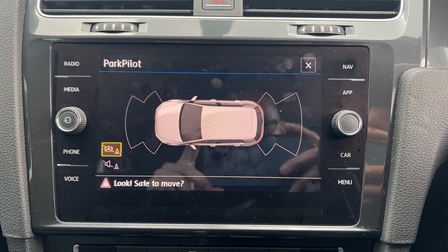 Used Volkswagen Golf 2017 for sale - 77917078: Photo 24