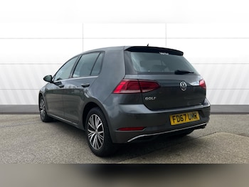 Used Volkswagen Golf 2017 for sale - 77917078: Photo