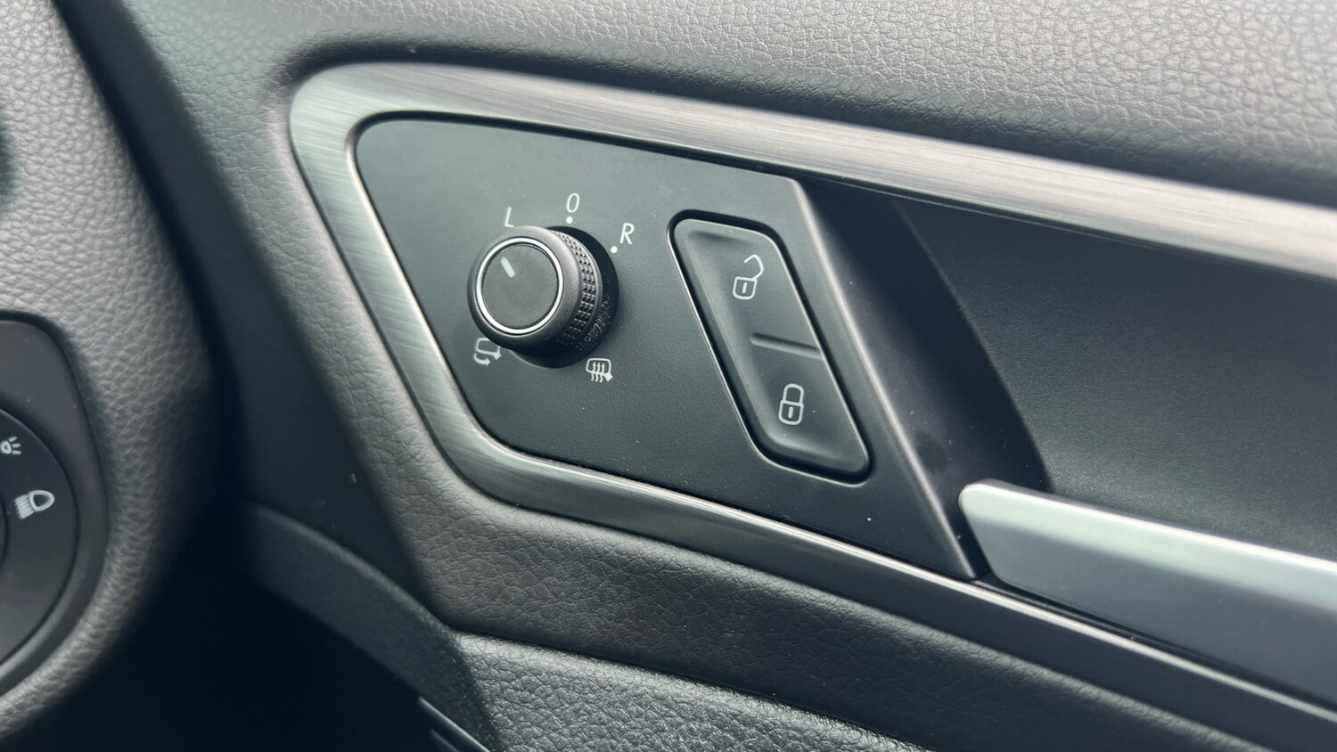 Used Volkswagen Golf 2017 for sale - 77917078: Photo 30