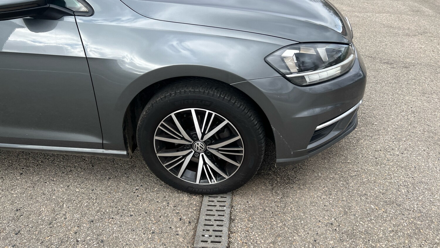 Used Volkswagen Golf 2017 for sale - 77917078: Photo 33