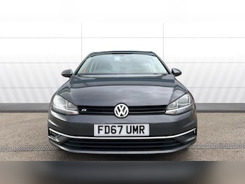 Used Volkswagen Golf 2017 for sale - 77917078: Photo