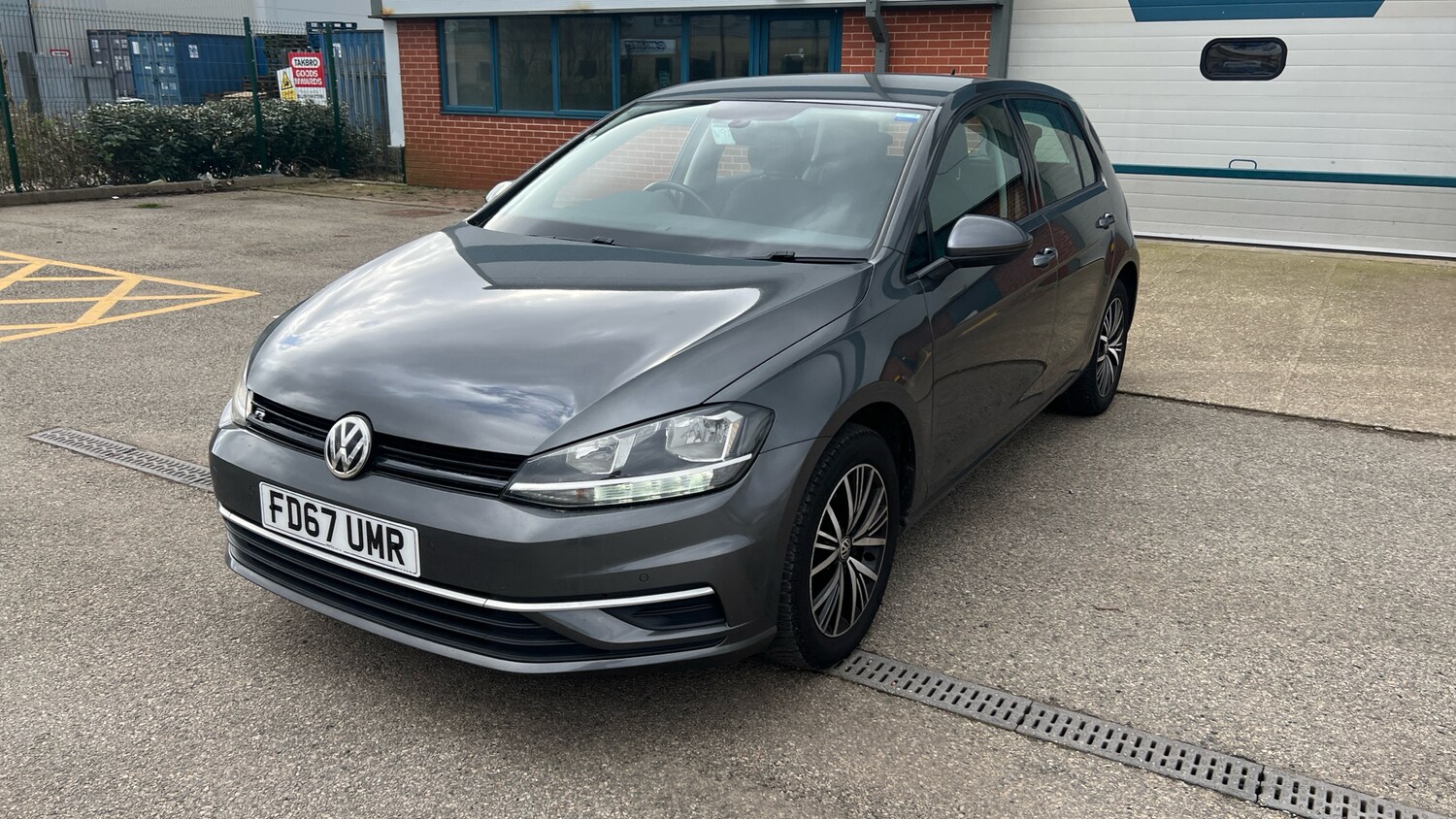 Used Volkswagen Golf 2017 for sale - 77917078: Photo 44