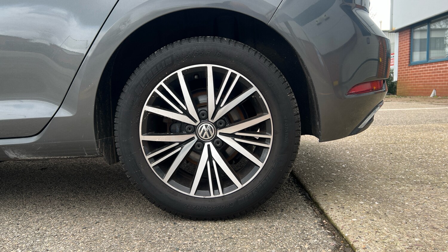 Used Volkswagen Golf 2017 for sale - 77917078: Photo 7